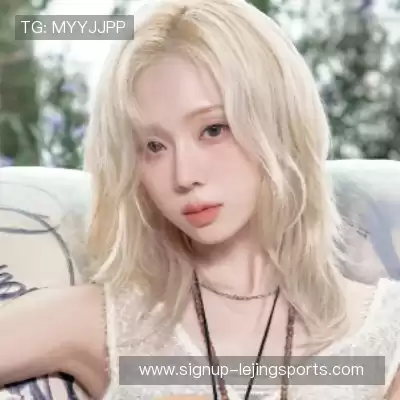 龙含雅