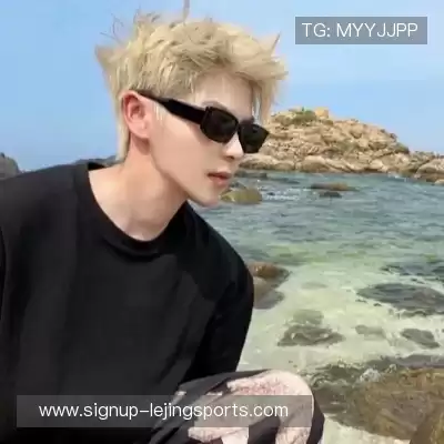 束嘉立